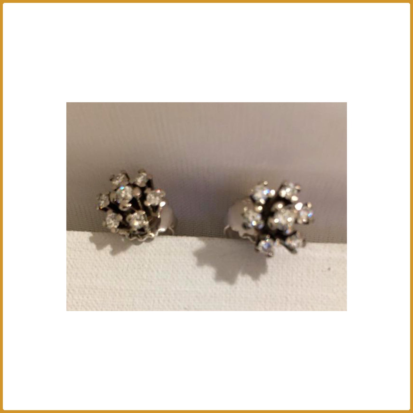 Boucles d'oreilles en platine et 7 diamants