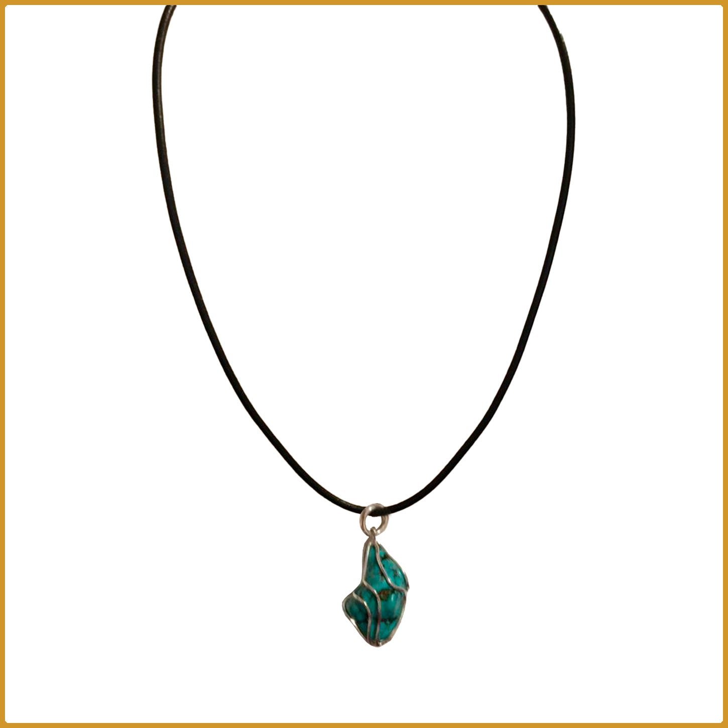 Pendentif en roche turquoise