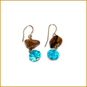 Boucles d’oreille avec pierre oeil de tigre et cristaux