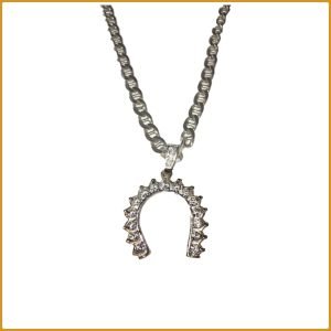 Chaine en argent et ferronnerie en zircon