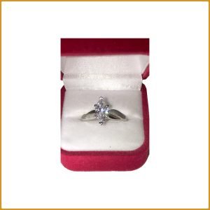 Bague en platine et en diamant